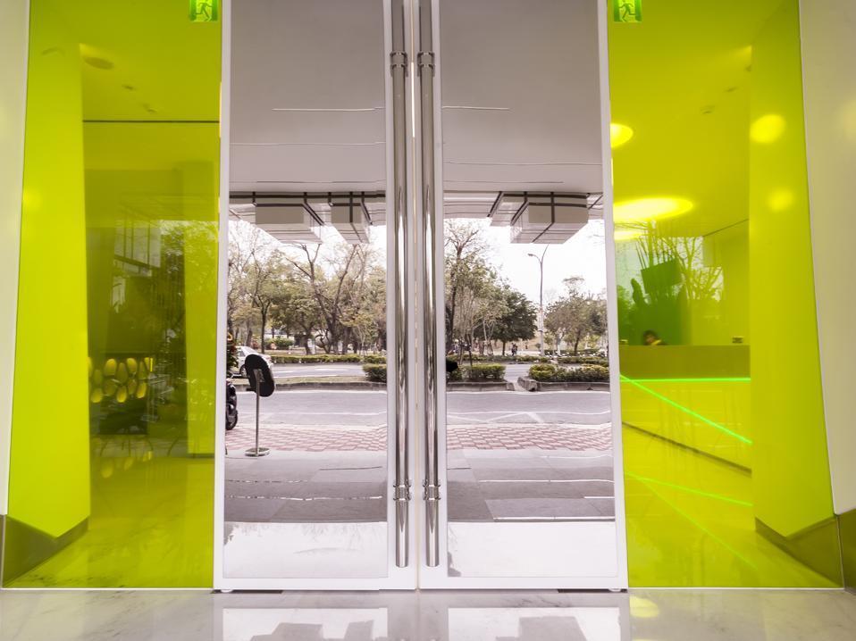 Royal Hotel Group- Central Park Branch Kaohsiung Exteriör bild