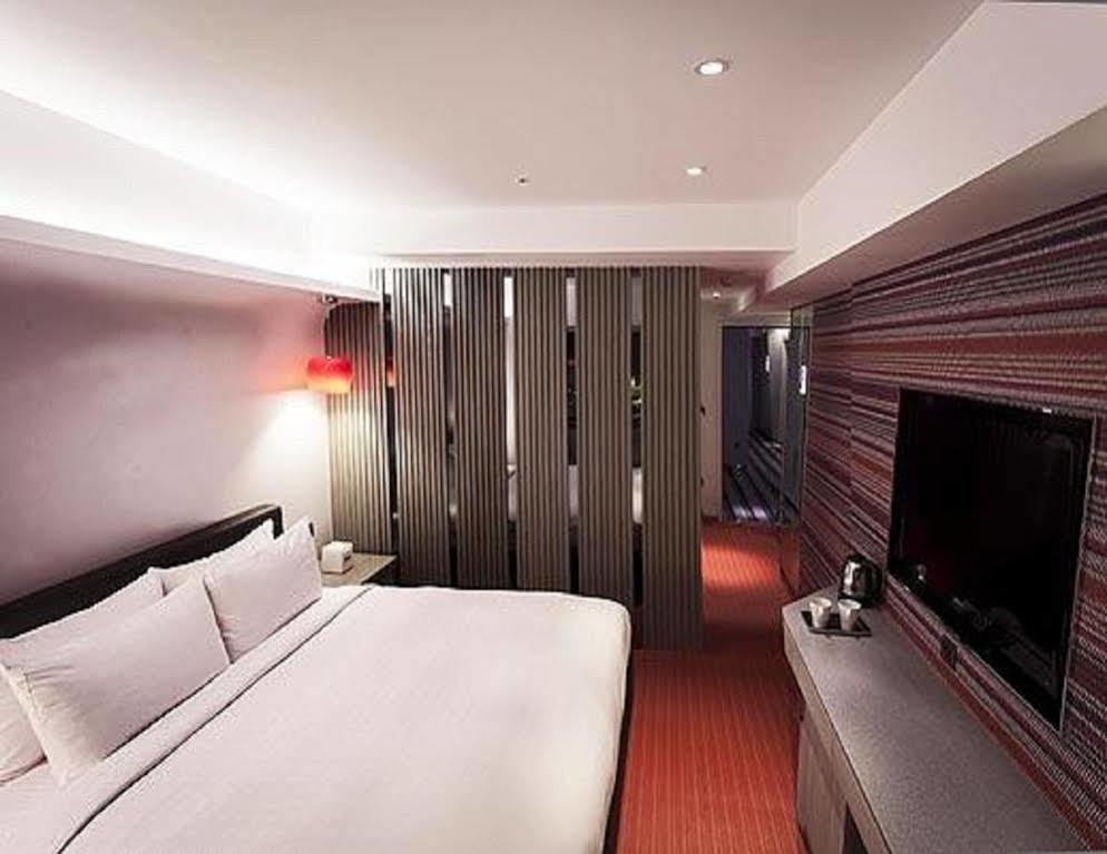 Royal Hotel Group- Central Park Branch Kaohsiung Exteriör bild