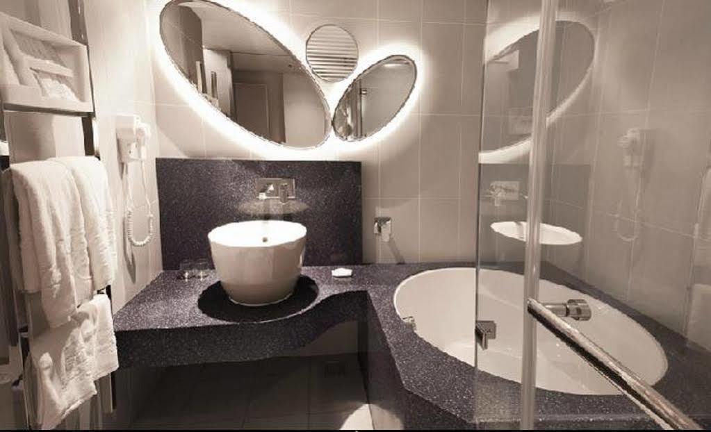 Royal Hotel Group- Central Park Branch Kaohsiung Exteriör bild