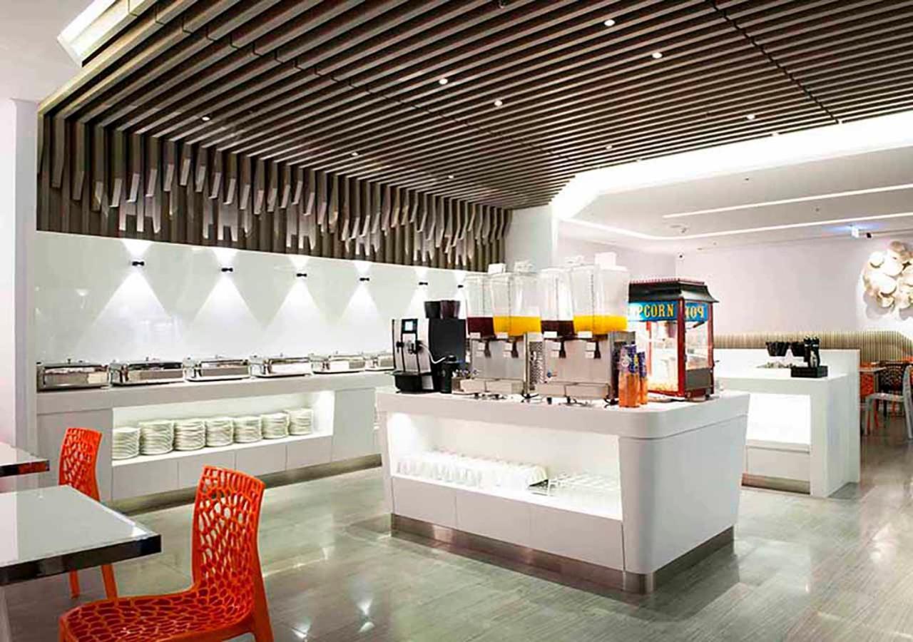 Royal Hotel Group- Central Park Branch Kaohsiung Exteriör bild
