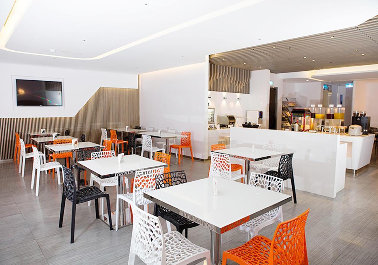 Royal Hotel Group- Central Park Branch Kaohsiung Exteriör bild